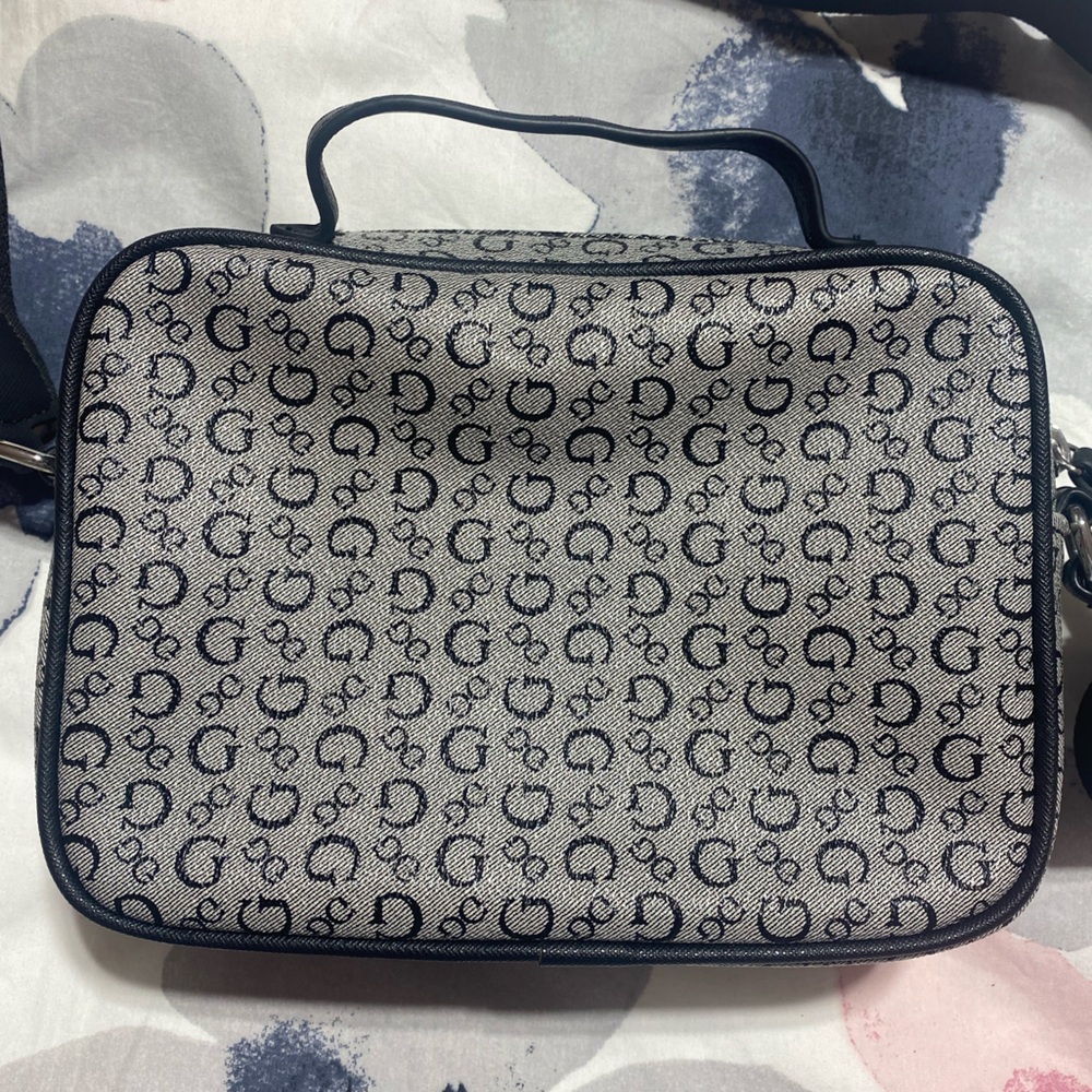Guess Crossbody Bag with Mini Change Purse Black & Grey O/S - Picture 7 of 15